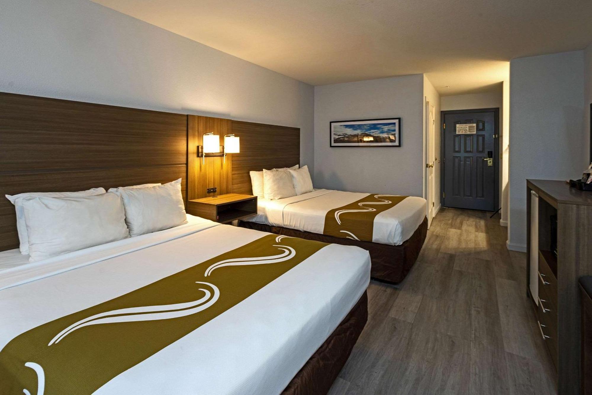 Quality Inn & Suites Tulare Zewnętrze zdjęcie