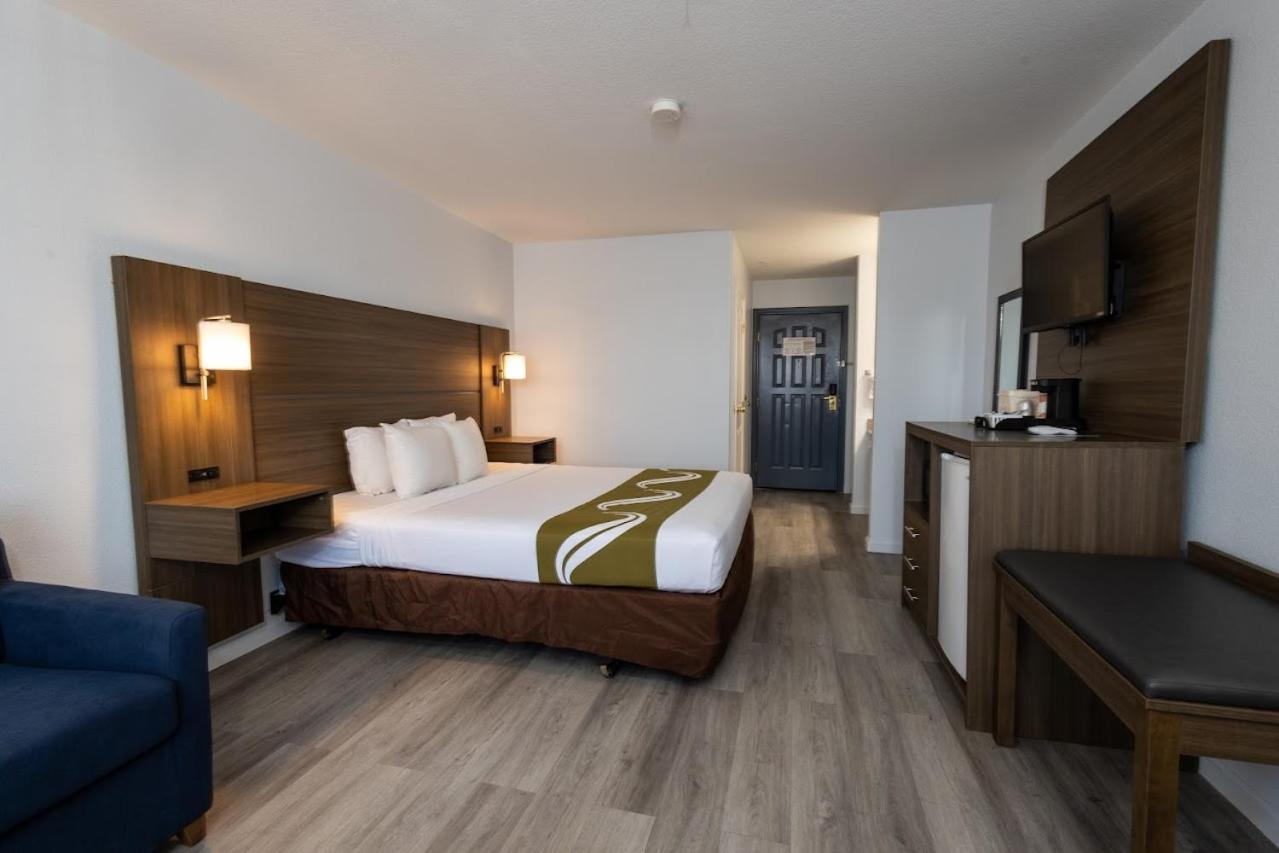 Quality Inn & Suites Tulare Zewnętrze zdjęcie