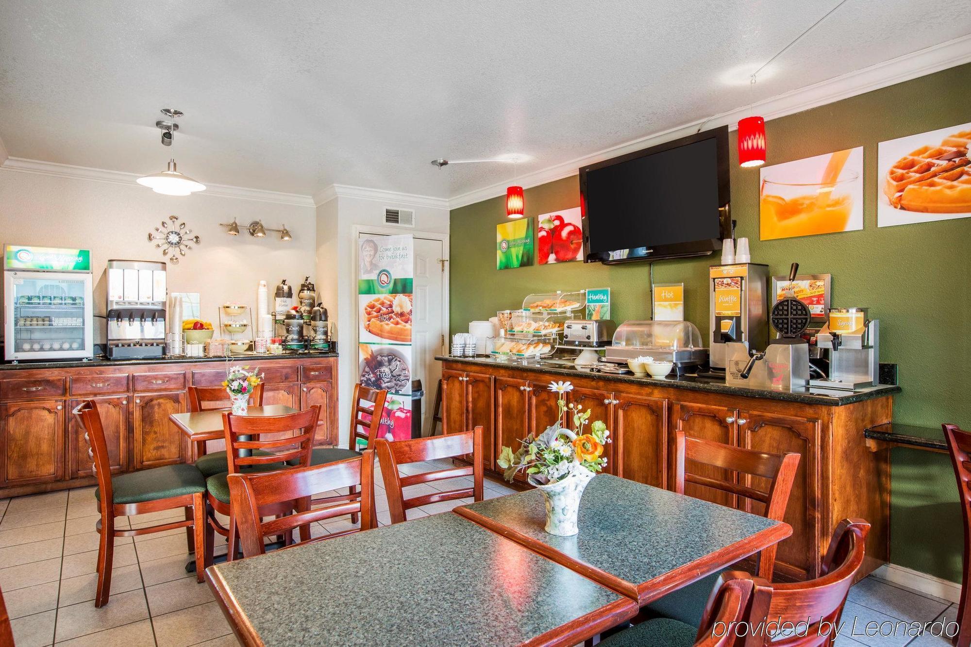 Quality Inn & Suites Tulare Zewnętrze zdjęcie